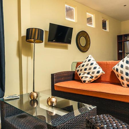 Hotel Plaza Marbella Granada Kültér fotó